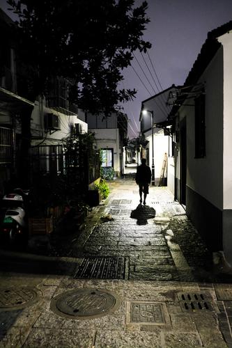 夜幕下的姑苏城巷