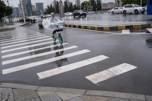 风雨中