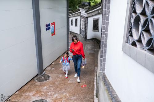 下学的孩子们