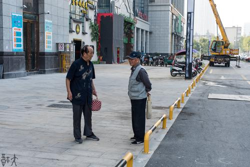 偶遇街头