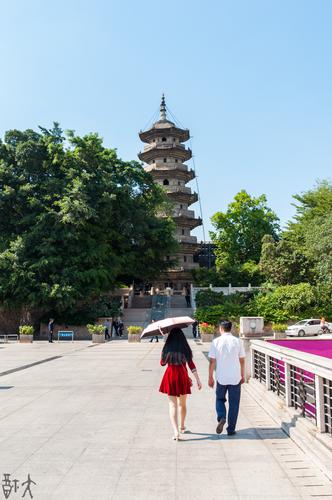 红裙古塔
