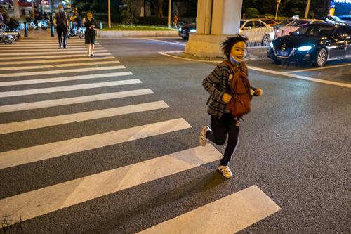 过马路