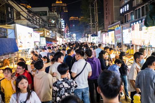 夜市人群