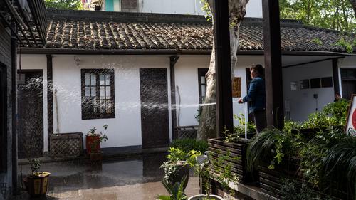 "雨"