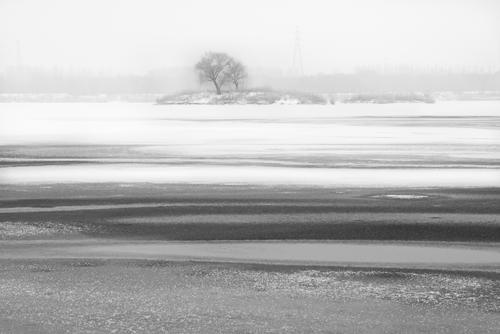 冰雪封河