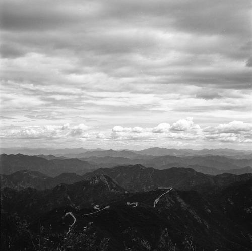 远望西山长城